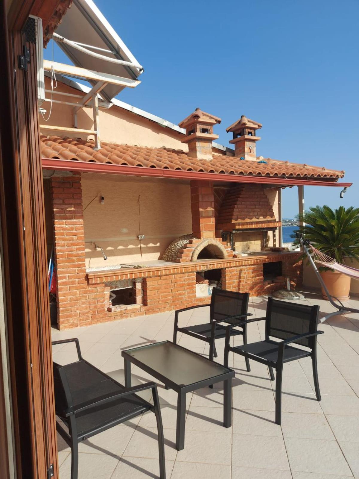 July Seaview Apartments Sarandë Eksteriør bilde
